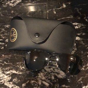 Ray Ban Aviator sunglasses